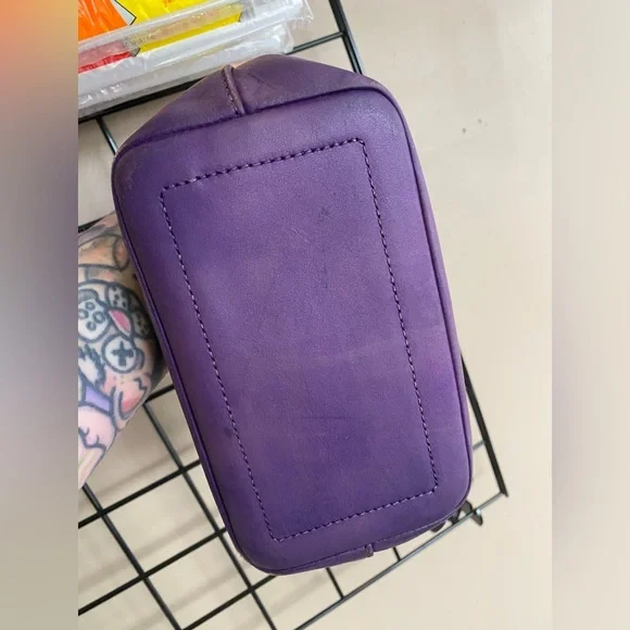 Recycled Riot Coach sunset gradient Legacy baguette, very y2k, lovely patina. - Picture 9 of 10